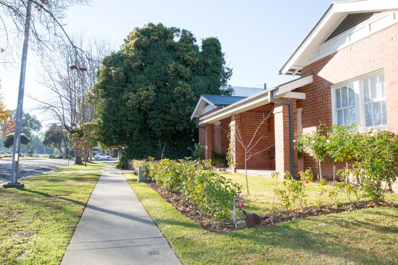 Apartments On Morrow Wagga Wagga Exterior photo